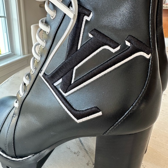 Louis Vuitton Side Zip Star Trail Monogram Ankle Boots Black/White EU 39 - Picture 4 of 4